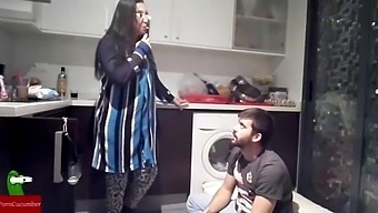 Video Buatan Sendiri Pacar Amatir Dengan Pantat Besar Dan Memek Tertusuk