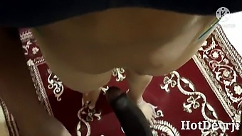 Indian Mature Woman And Boy Engage In Sexual Activity