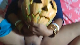 Ekskæresten Bliver Tvunget Til Xxx Halloween-Fucking