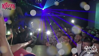 La Performance De Daisy Avec Un Sourire À La Fête Des Xtars