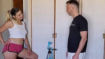 Hd Amatööri Video Blondi Antaa Suihinotto Vanha Mies