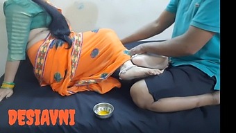 Avni Giver Sensuel Massage I Denne Video