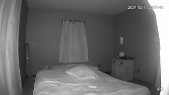Misty Își Demonstrează Abilitățile Paranormale Într-O Manieră Senzuală - Sezonul 1, Episodul 13