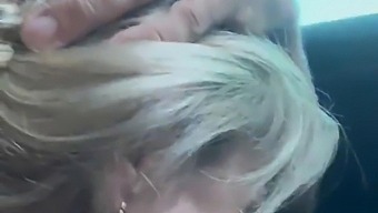 Blondi Milf Alineflavio Aistillinen Automatka Johtaa Intensiivinen Orgasmin Ja Kasvojen